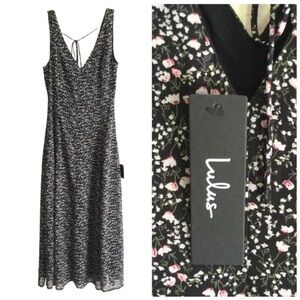 NWT Lulus Floral Print Double V-Neck Maxi Dress